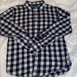 Men’s navy Check Button Down. Medium